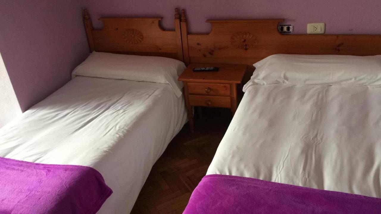 Albergue Hostal Telmo 图伊 外观 照片